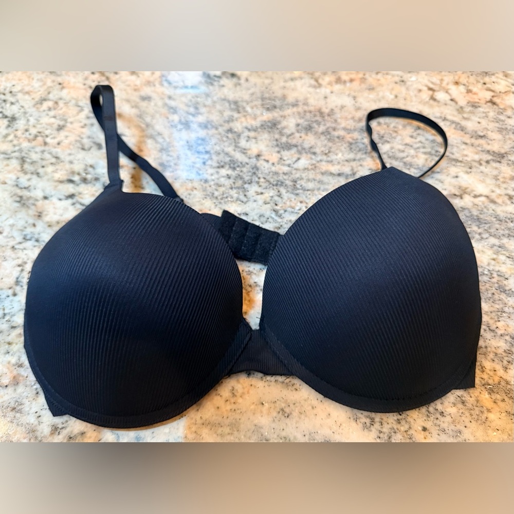 Steve Madden Black Ribbed Bra – Size 38C. NWOT